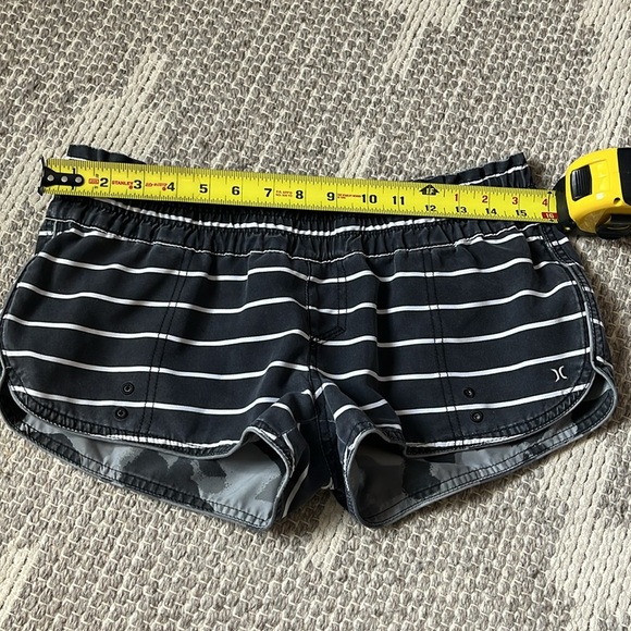 Reversible Hurley board shorts - Picture 2 of 7